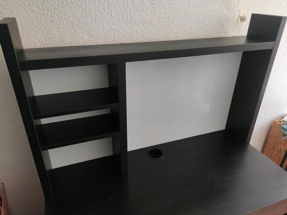 Schreibtisch Ikea Micke, mit Aufsatz, schwarzbraun in Leipzig