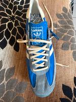 Adidas Schuhe neu Größe 44/1/2 Nordrhein-Westfalen - Herdecke Vorschau