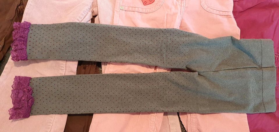 Mädchen Hosen Cordhose rosa braun lila Gr. 92 - 98 je 1€ in Hennigsdorf