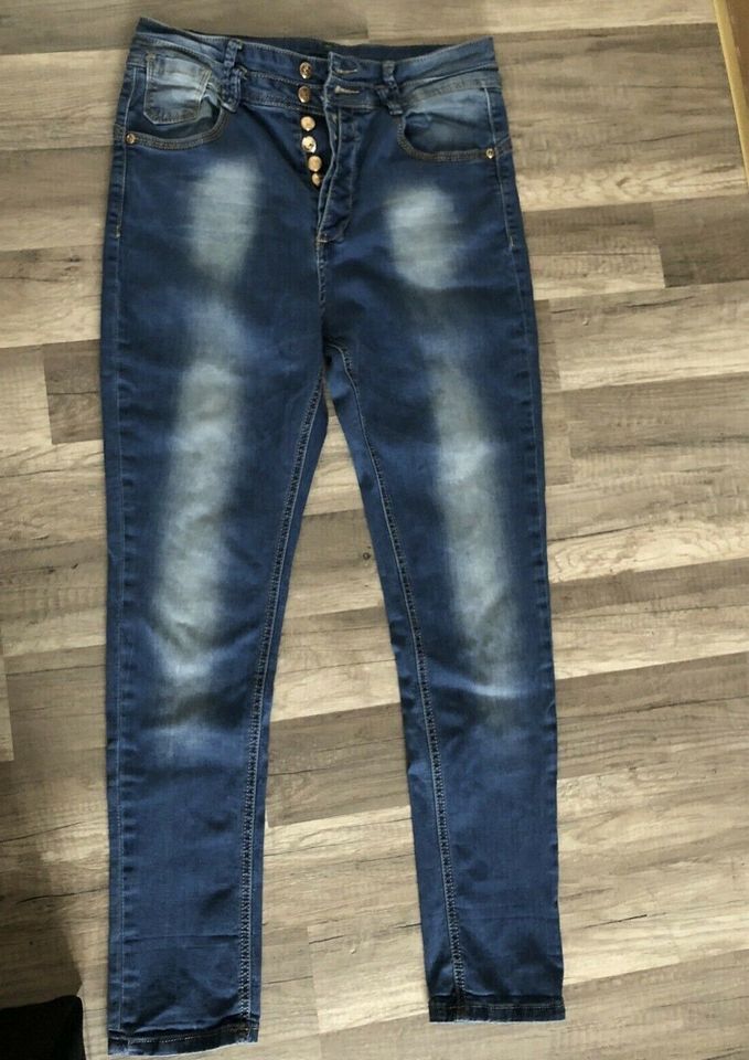 Röhrenjeans blau Damen in Leipzig