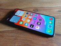 iPhone 11ProMax 64GB sehr guter Zustand mit Zubehör Niedersachsen - Isernhagen Vorschau