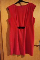 Kleid Gr. 44 rot mit schwarzem Perlen "Gürtel" Flame Abendkleid Niedersachsen - Badbergen Vorschau