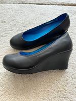 Crocs Damen Schuhe Boulder Colorado Grösse 38 Neu Nordrhein-Westfalen - Wesseling Vorschau