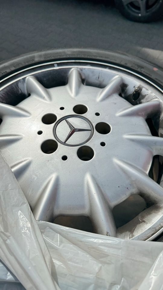 Alu-Felgen plus 8mm Reifen für Mercedes W209  W210 in Erbach