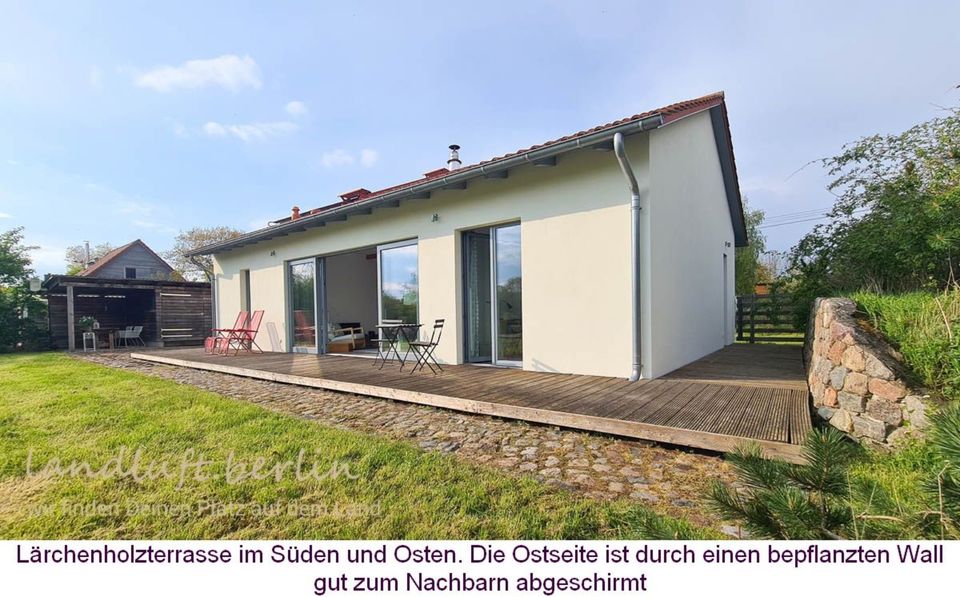 Modernes Ferienhaus in ländlicher Bilderbuchlandschaft in Friedrichswalde