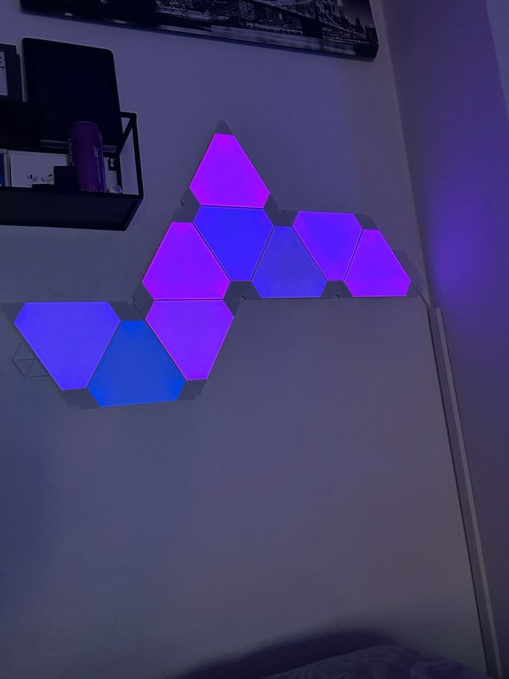 Nanoleaf 9 Stück mit Musikrythmus Modul in Bochum