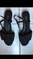 Schwarze Sandalen Größe 39 Hessen - Bad Vilbel Vorschau