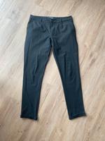Schwarze Hose Niedersachsen - Wiesmoor Vorschau