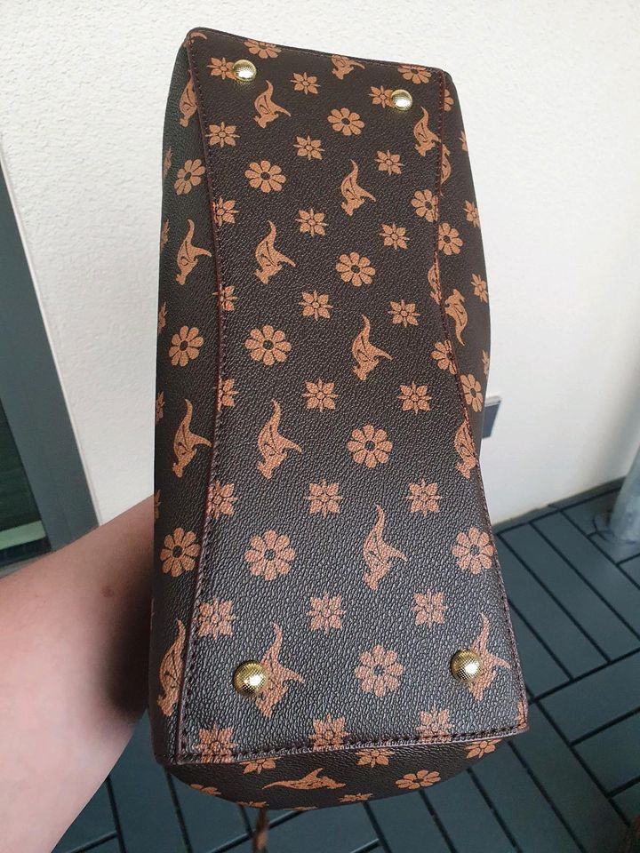 Damen Handtaschen NEU in Hamburg