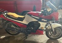 Kawasaki GPZ900R ZX900A Oldtimer-Sporttourer Bastler Ersatzteile Nordrhein-Westfalen - Werther (Westfalen) Vorschau