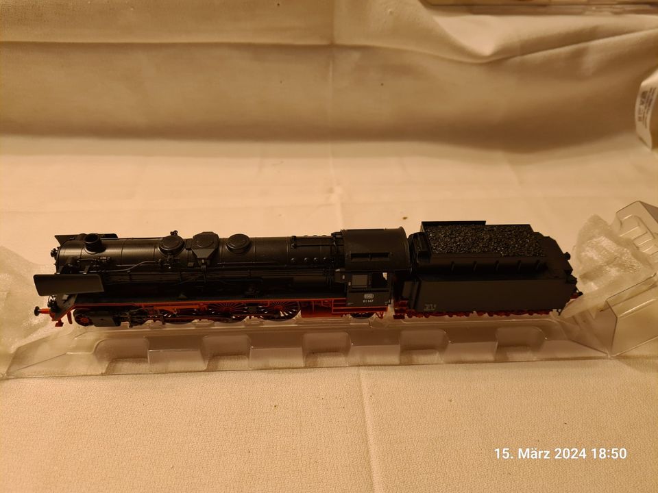 Märklin H0, Dampflokomotive 39010, Digital mfx, Vitrinenmodell in Neu-Isenburg