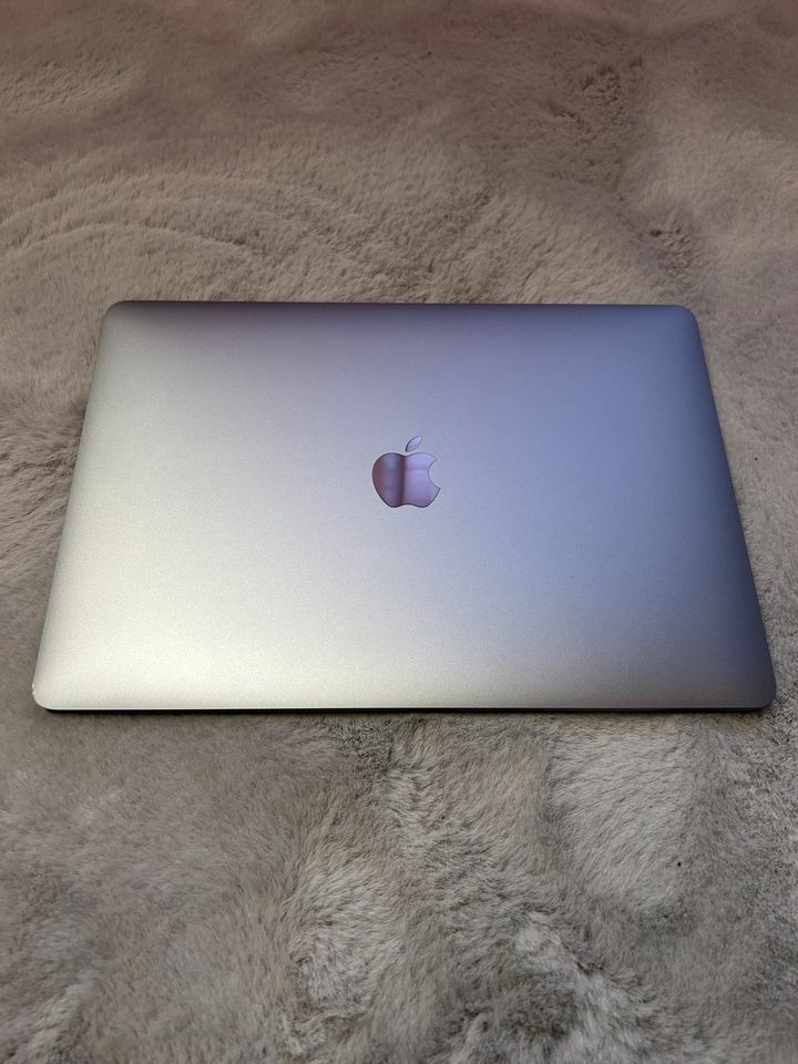 Apple 13“ Macbook Pro 2020 in Sohren Hunsrück