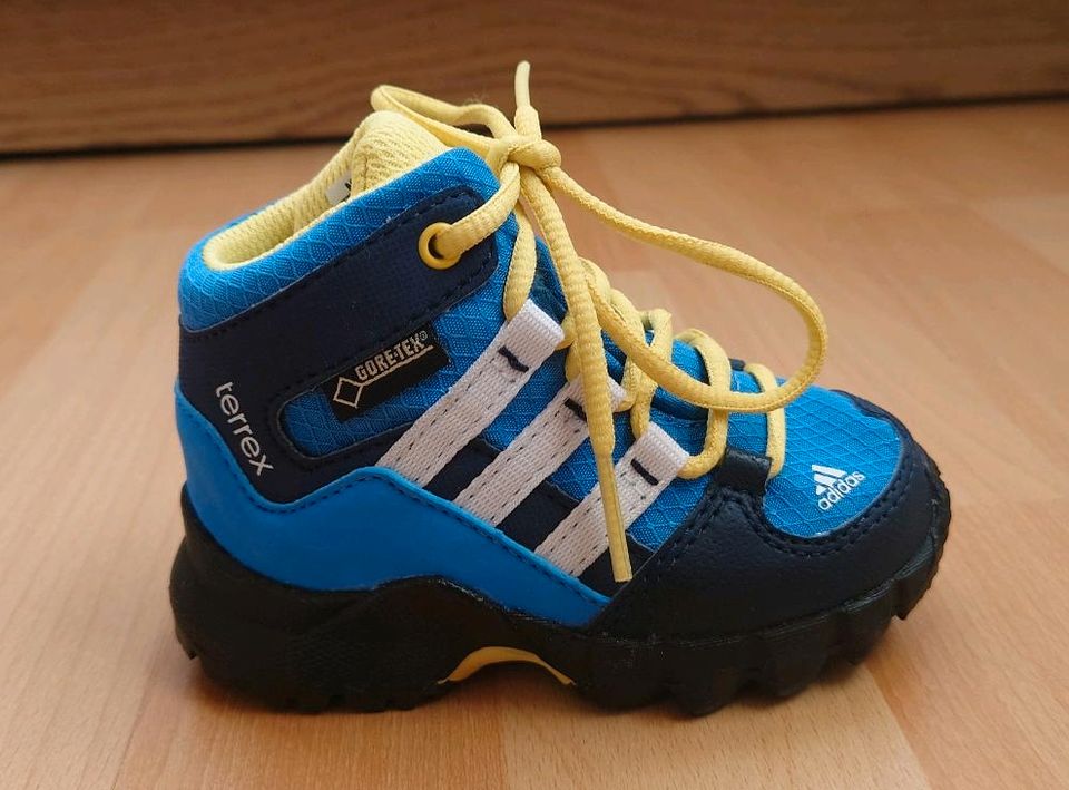 Adidas Terrex MID GTX, Erstlingsschuhe, Babyschuhe, Outdoor in Sulzbach-Rosenberg