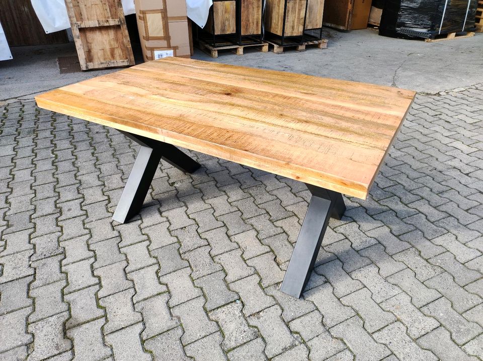 Esstisch Mango 160x100 cm mit X-Gestell Schwarz Massivholz in Mammendorf