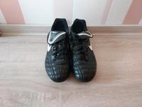 Nike Fußballsxhuhe in Größe 38.5 Sachsen - Bad Brambach Vorschau