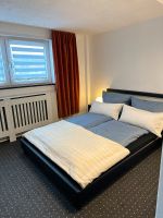 Bett mit Matratze und Lattenrost in Schwarzkunstleder 140 x 200 Hessen - Butzbach Vorschau