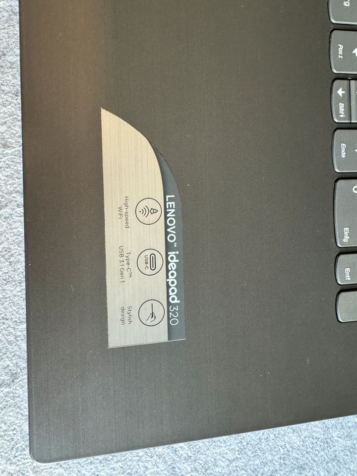 Lenovo IdeaPad 320 17 Zoll (aufgerüstet) und Windows 10 Enterpris in Ehrenkirchen