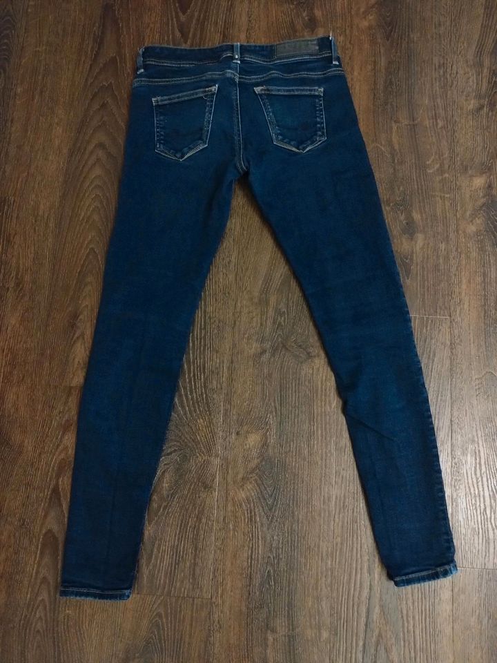 Jeans * Hose * 28 / 30 * edc * shaped skinny in Jena