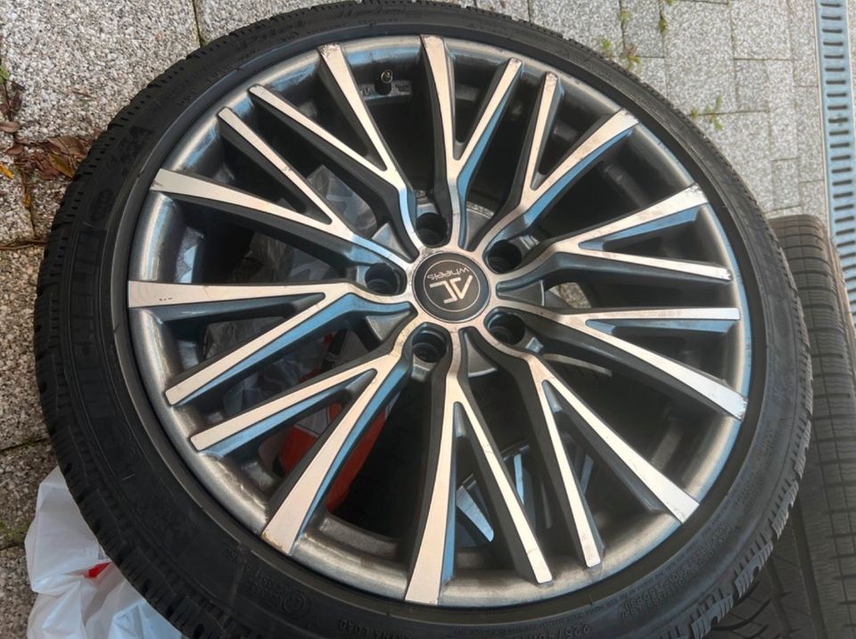 Alu-Felgen Michelin Winter-Reifen 225/40R18 BMW 5x120 f22 f23 in Gries