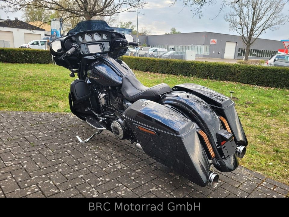 Harley-Davidson FLHXSE Street Glide CVO in Garbsen