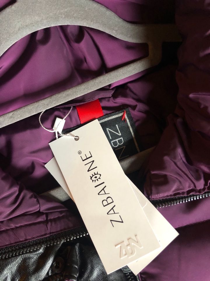 Jacke in einem schönen violett in Ringsheim