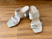 Hallhuber Sandalen Absatzschuhe High Heels Riemchen Pumps Leder Hessen - Wiesbaden Vorschau