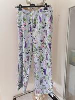 Marc Cain Hose, Blumen- Print, N6 (44/46 Nordrhein-Westfalen - Fröndenberg (Ruhr) Vorschau