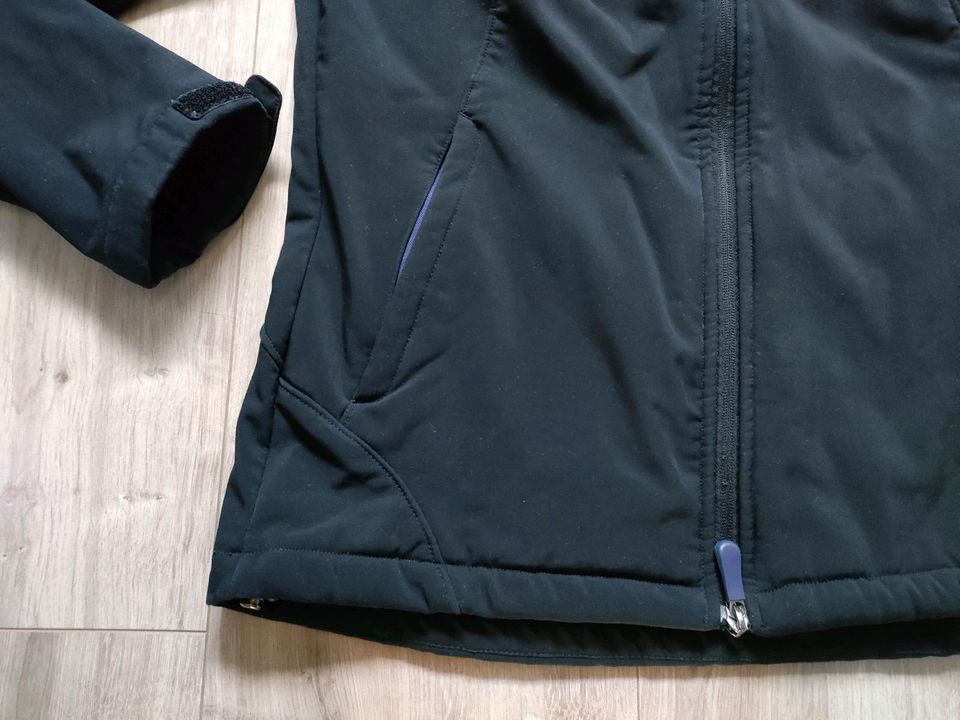 TVM gefütterte Laufjacke Sportjacke Damen schwarz Gr. M in Espenau