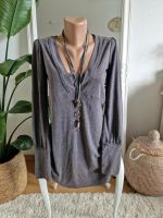 Longsleeve Tunika Shirt V-Neck grau Mexx Gr. 36 Nordrhein-Westfalen - Ratingen Vorschau