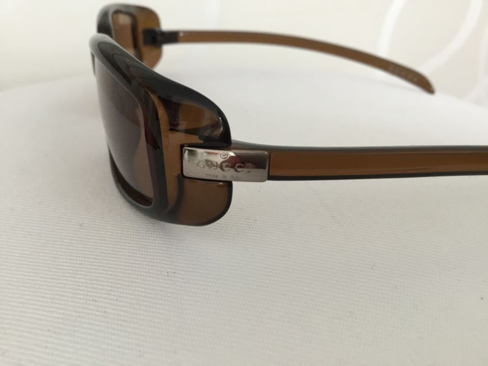 GUCCI Sonnenbrille mit Etui in Werl