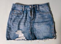 Distressed Denim Mini Rock&Shorts mit Größe 28 München - Allach-Untermenzing Vorschau