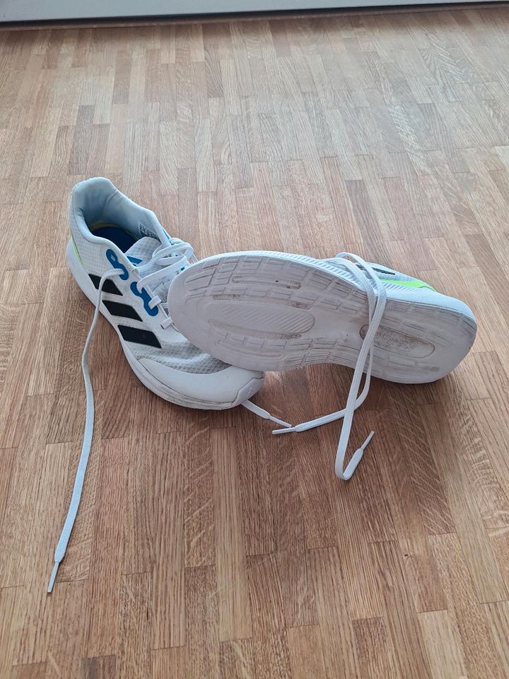 Adidas Schuhe Gr. 38 Sportschuhe Sneaker in Schellerten