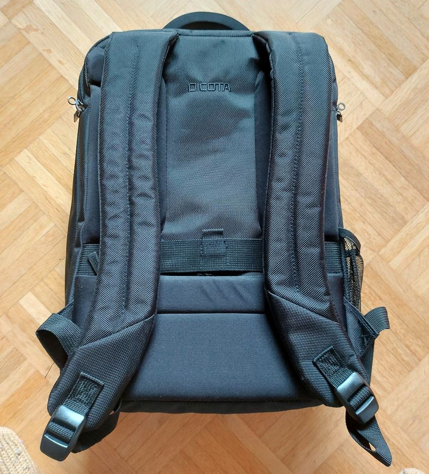 Dicota Laptop Rucksack Eco PRO 15-17.3" in Ansbach