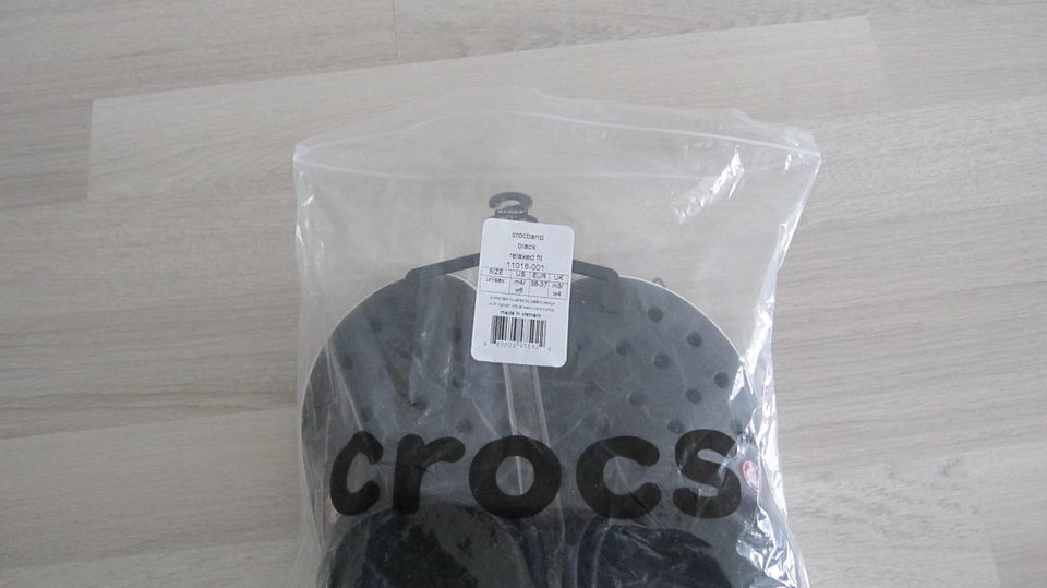 Crocs Crocband Gr 36 – 37 Clogs Schuhe Schwarz in Wilhelmshaven