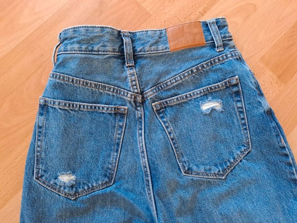 Jeans Jeanshose Gr. 34 Damen Mädchen in Nidderau
