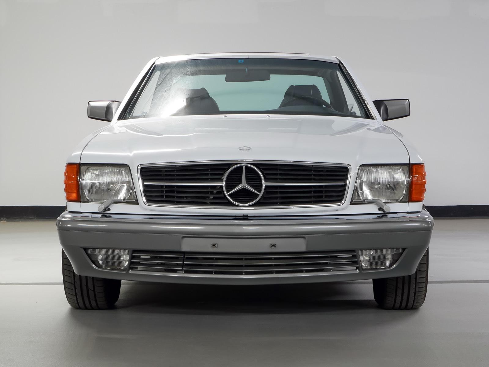 Abbildung des Autos Mercedes-Benz 560 SEC (C…