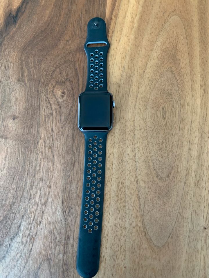 Apple Watch 2 42mm Aluminium Nike Edition in Paderborn