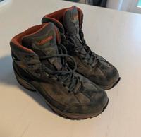 Wanderschuhe von Lowa in Größe 7,5 / 41 Schleswig-Holstein - Flensburg Vorschau