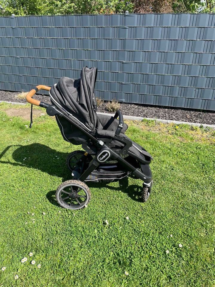 Kinderwagen Emmaljunga NXT90 Baby Sportwagen Babyschale + Zubehör in Viersen