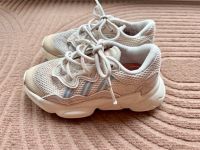 Adidas Ozweego, beige/hellblau, Größe 31 Nürnberg (Mittelfr) - Oststadt Vorschau