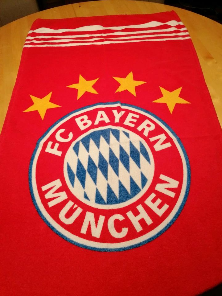 Duschtuch FC Bayern München Fanartikel 70 x 150 cm in Bannewitz