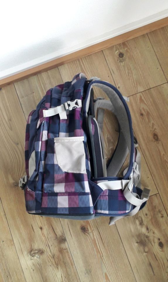 Satch Rucksack + Sporttasche + Etui,  lila kariert in Herdecke