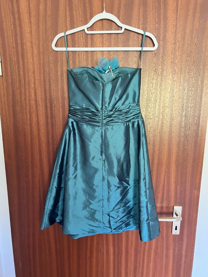 Cocktail Kleid Türkis, Gr. 36 in Twistetal