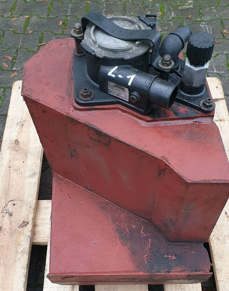 Hydraulische Öl Tank,Ölbehälter Linde H40 D-Typ 394 (L-1) in Bielefeld