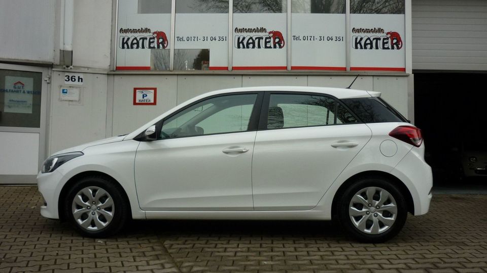 Hyundai i20 Classic Klima,ZV,eFH,USB in Dortmund