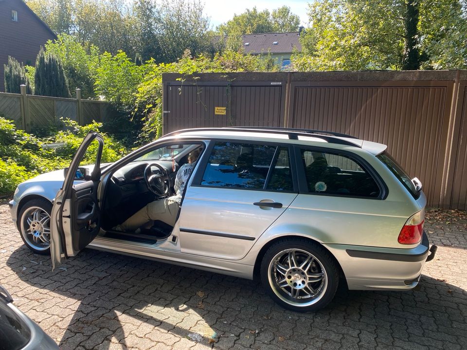 BMW auto  manuel kombi in Essen