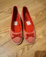 Schuhe rot weiß Karneval Größe 39 Rheinland-Pfalz - Daun Vorschau