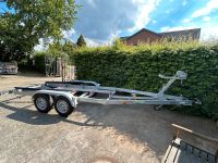 Bootstrailer Pilob 2000 kg für Welle und Z-Antrieb neuwertig Nordrhein-Westfalen - Kalkar Vorschau