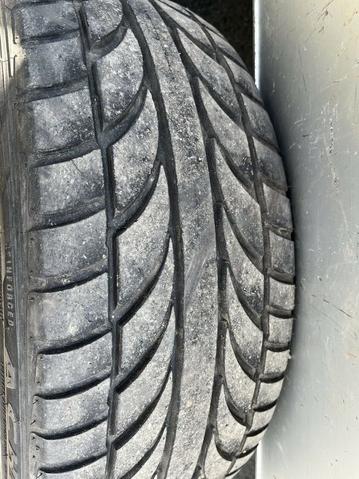 Alufelgen schwarz matt mit Reifen in Sachsen - Weischlitz, Reifen & Felgen