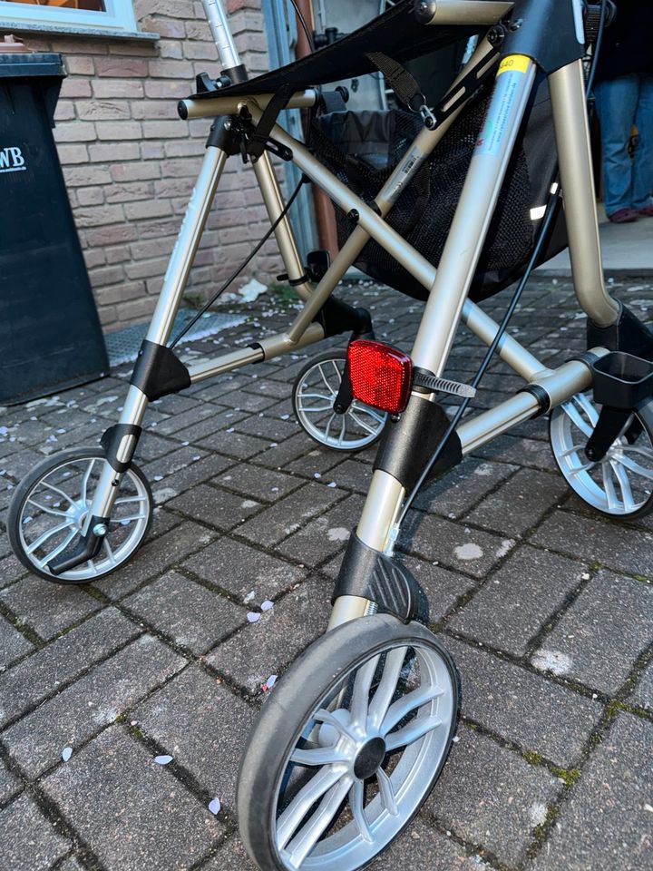 Rollator elan classic 60, champagner in Köln